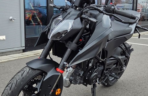 Neumotorrad KTM 125 Duke