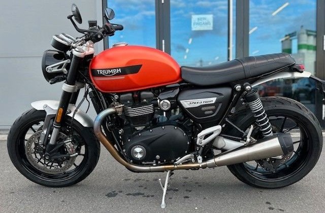 Triumph Speed Twin 1200