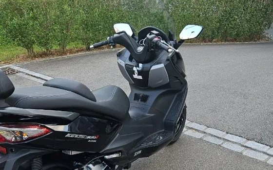 Motorrad Occasion Sym GTS 300i - Bild 4