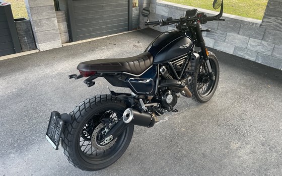 Gebrauchtmotorrad Ducati Scrambler Nightshift - Bild 4