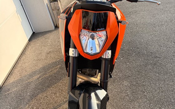 Gebrauchtmotorrad KTM 690 Duke - Bild 3
