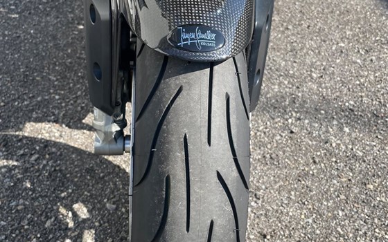 Gebrauchtmotorrad Triumph Speed Triple R - Bild 11