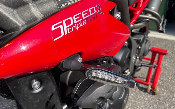 Gebrauchtmotorrad Triumph Speed Triple R - Bild 18
