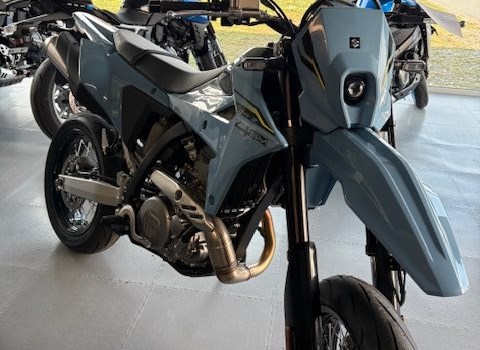 Neufahrzeug Suzuki DR-Z4SM - Bild 1