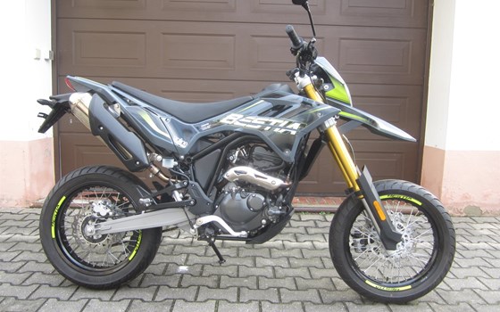 Gebrauchtmotorrad Online Bestia 125 ABS - Bild 1