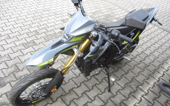 Gebrauchtmotorrad Online Bestia 125 ABS - Bild 4