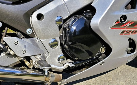 Gebrauchtmotorrad Kawasaki ZZR 1200 - Bild 7