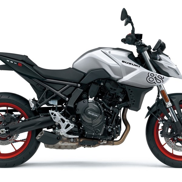 Suzuki GSX-8S