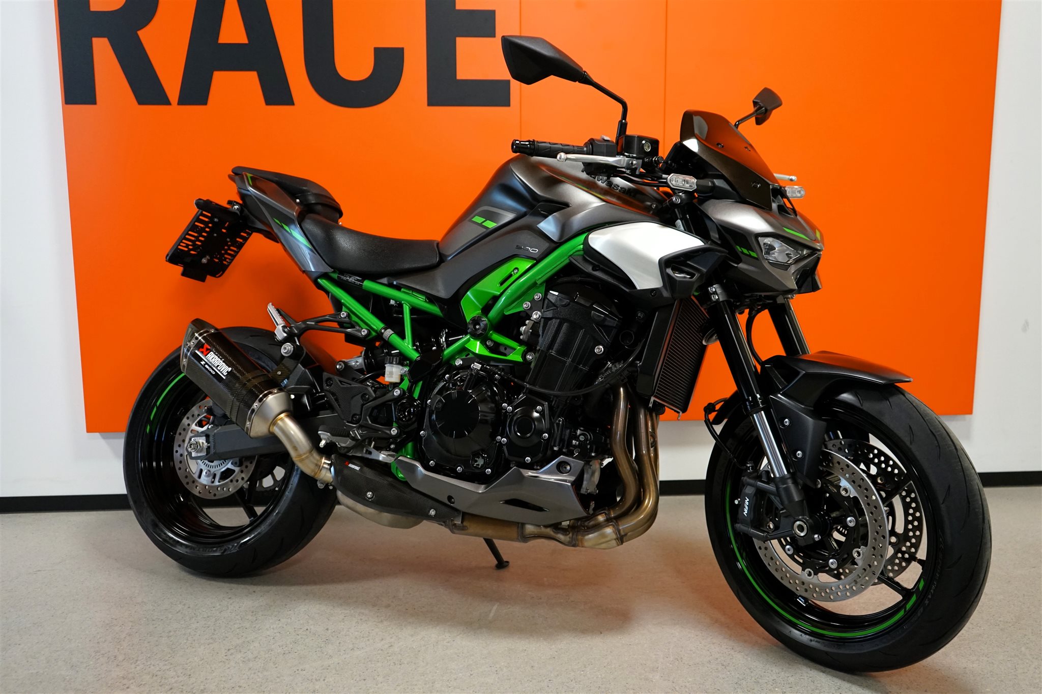 Kawasaki Z900 
