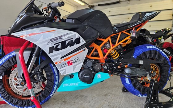 Gebrauchtmotorrad KTM RC 390 - Bild 1