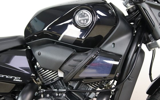 Neufahrzeug Benelli Leoncino Bobber 400 - Bild 4