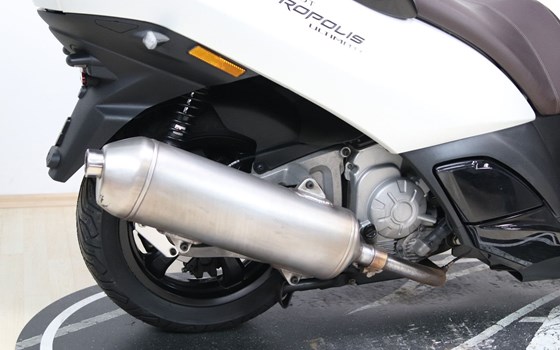 Gebrauchtmotorrad Peugeot Metropolis 400 - Bild 2