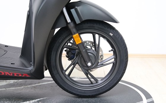 Neufahrzeug Honda SH125i - Bild 4