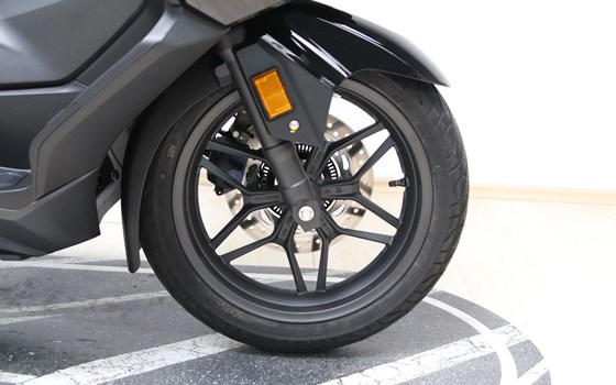 Gebrauchtmotorrad Honda Forza 350 - Bild 4