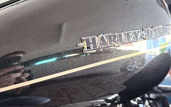 Gebrauchtmotorrad Harley-Davidson Electra Glide Classic FLHTC - Bild 15