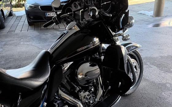 Gebrauchtmotorrad Harley-Davidson Electra Glide Classic FLHTC - Bild 4