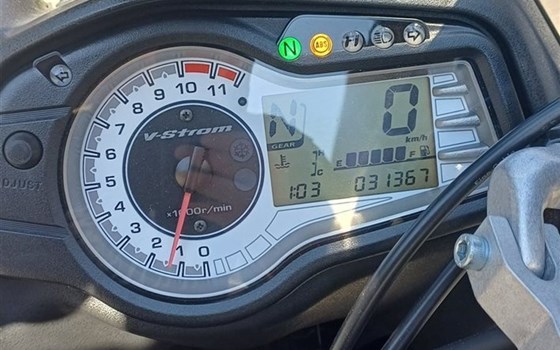 Gebrauchtmotorrad Suzuki V-Strom 650 - Bild 7