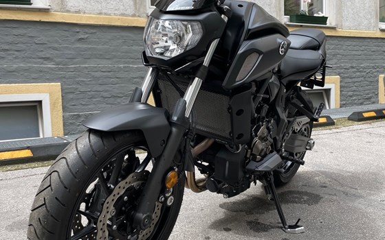 Gebrauchtmotorrad Yamaha MT-07 - Bild 1