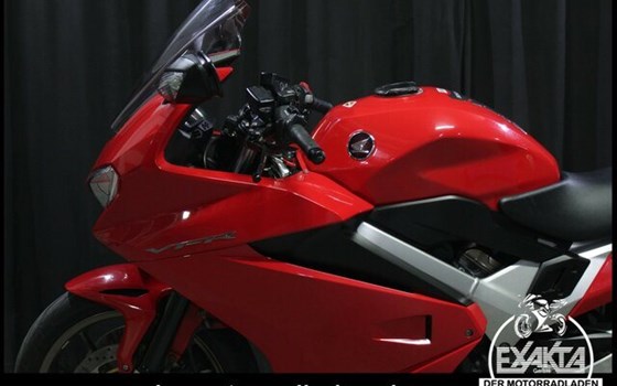 Gebrauchtmotorrad Honda VFR 800 F - Bild 24