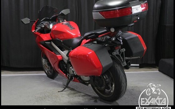 Gebrauchtmotorrad Honda VFR 800 F - Bild 3