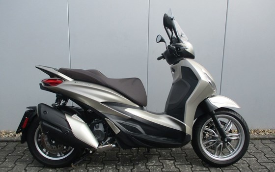 Gebrauchtmotorrad Piaggio Beverly 400 hpe - Bild 3