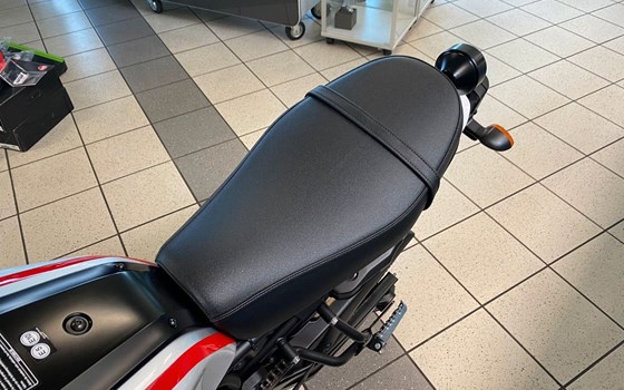 Gebrauchtmotorrad Yamaha XSR700 XTribute - Bild 6