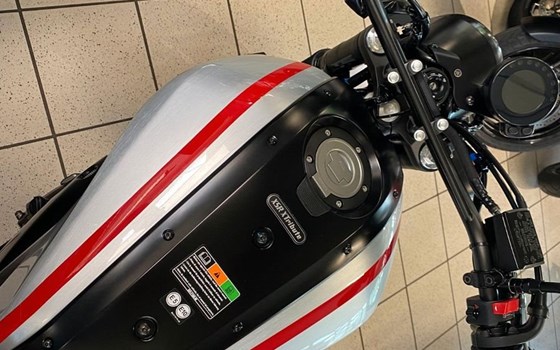 Gebrauchtmotorrad Yamaha XSR700 XTribute - Bild 7