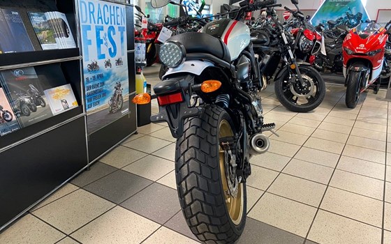 Gebrauchtmotorrad Yamaha XSR700 XTribute - Bild 8