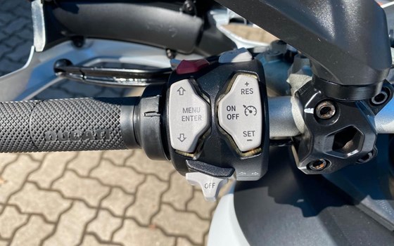 Gebrauchtmotorrad Ducati Multistrada 1200 S Touring - Bild 11