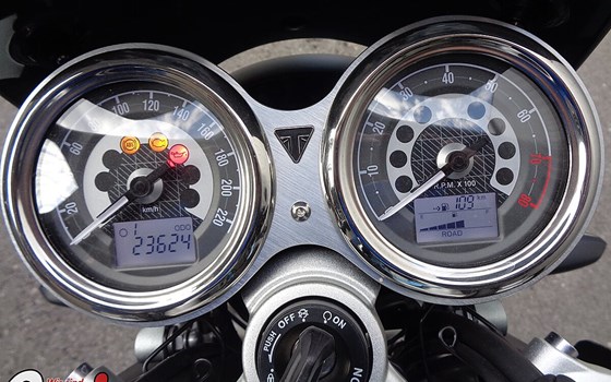 Gebrauchtmotorrad Triumph Speed Twin 1200 - Bild 4