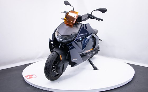 Gebrauchtmotorrad BMW CE 04 - Bild 3