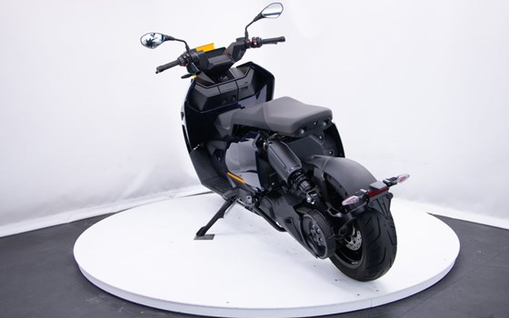 Gebrauchtmotorrad BMW CE 04 - Bild 5