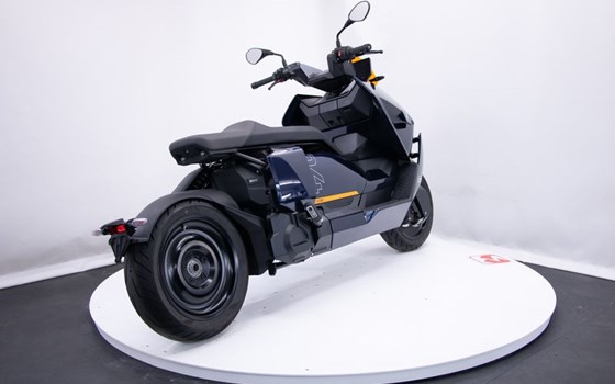 Gebrauchtmotorrad BMW CE 04 - Bild 6