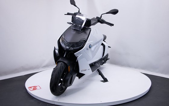 Gebrauchtmotorrad BMW CE 04 - Bild 3