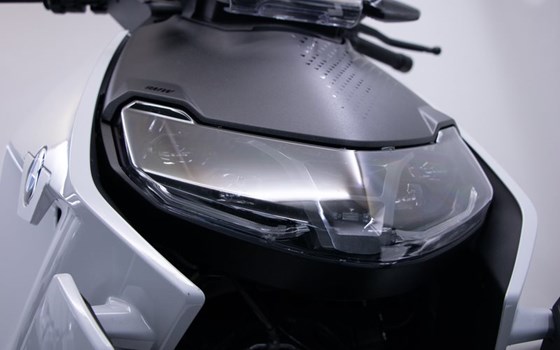 Gebrauchtmotorrad BMW CE 04 - Bild 9