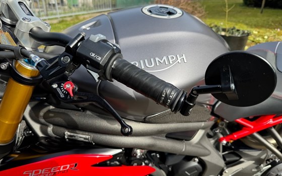 Motorrad Occasion Triumph Speed Triple 1050 - Bild 10