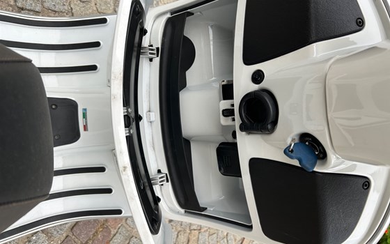 Gebrauchtmotorrad Vespa GTS 125 i.e. Super Sport - Bild 6