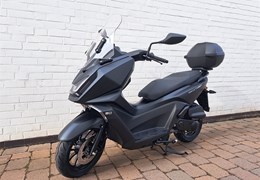 Neumotorrad Kymco Sky Town 125i ABS