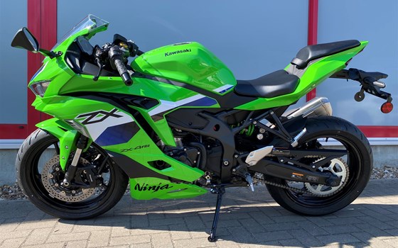 Neufahrzeug Kawasaki Ninja ZX-4RR - Bild 6