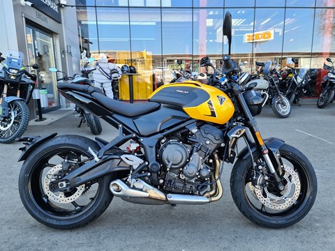 Triumph Trident 660
