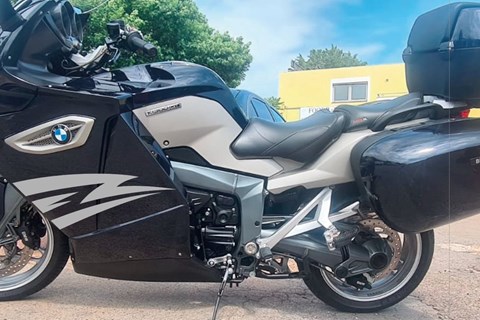 Schnell und weit fahren - Tourenmotorräder die Fahrspaß, Speed und Komfort bieten