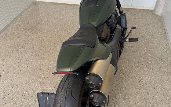 Gebrauchtmotorrad Harley-Davidson Sportster S - Bild 2