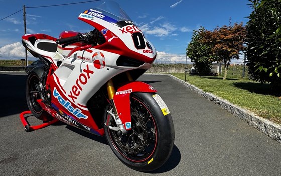 Gebrauchtmotorrad Ducati 1098 R - Bild 1