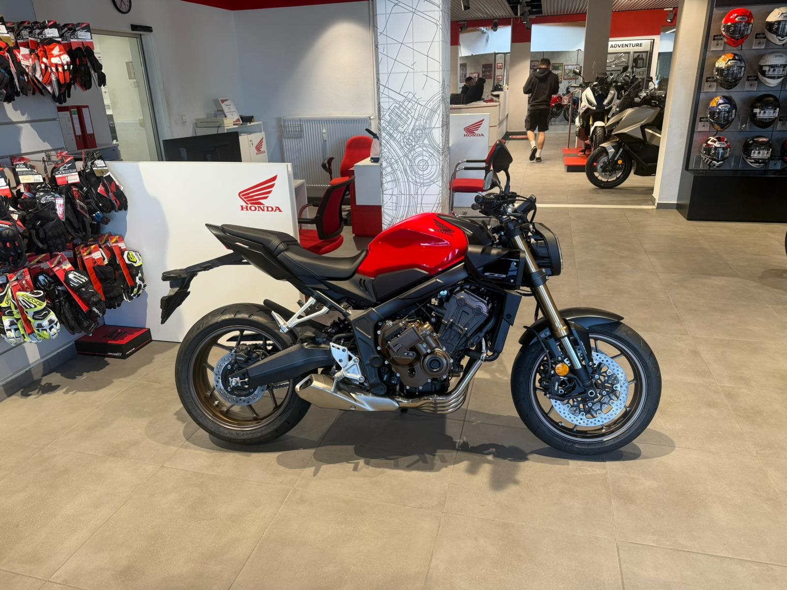 Honda CB650R E-Clutch