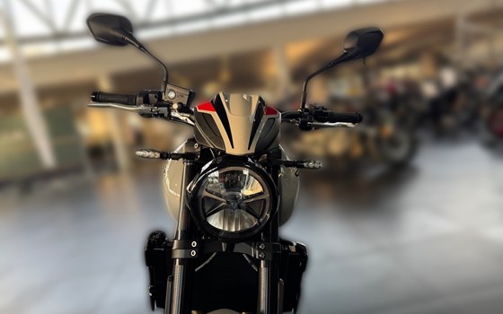 Neufahrzeug Triumph Trident 800 - Bild 8