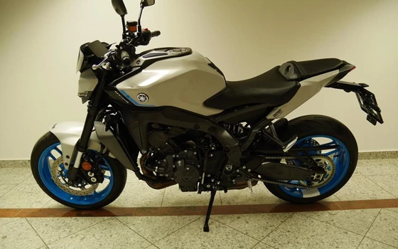 Gebrauchtmotorrad Yamaha MT-09 - Bild 8