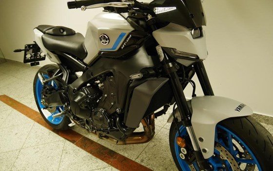 Gebrauchtmotorrad Yamaha MT-09 - Bild 2