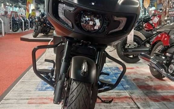 Neufahrzeug Indian Challenger Dark Horse - Bild 2