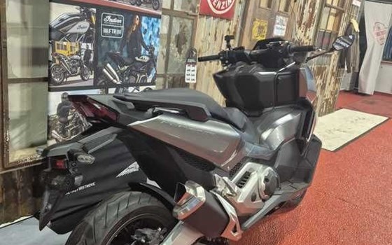 Gebrauchtmotorrad Honda Forza 750 - Bild 3