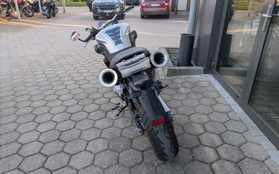 Gebrauchtmotorrad Yamaha MT-01 - Bild 3